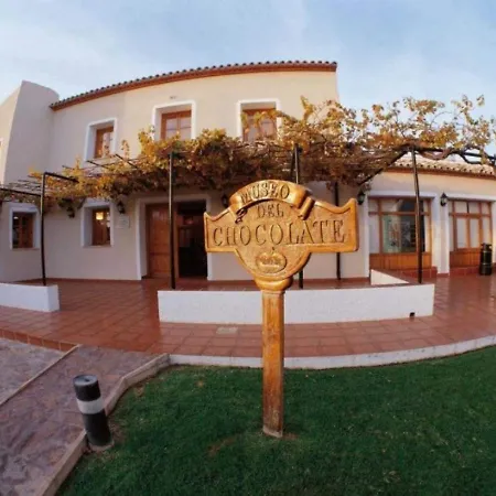 Casa Clare, *