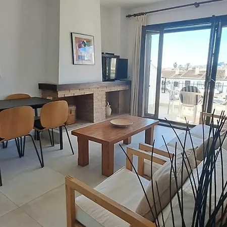 Casa Clare, *